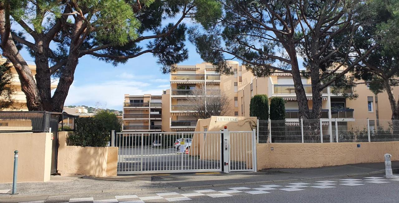 Apartament Le Silene Sainte-Maxime Zewnętrze zdjęcie