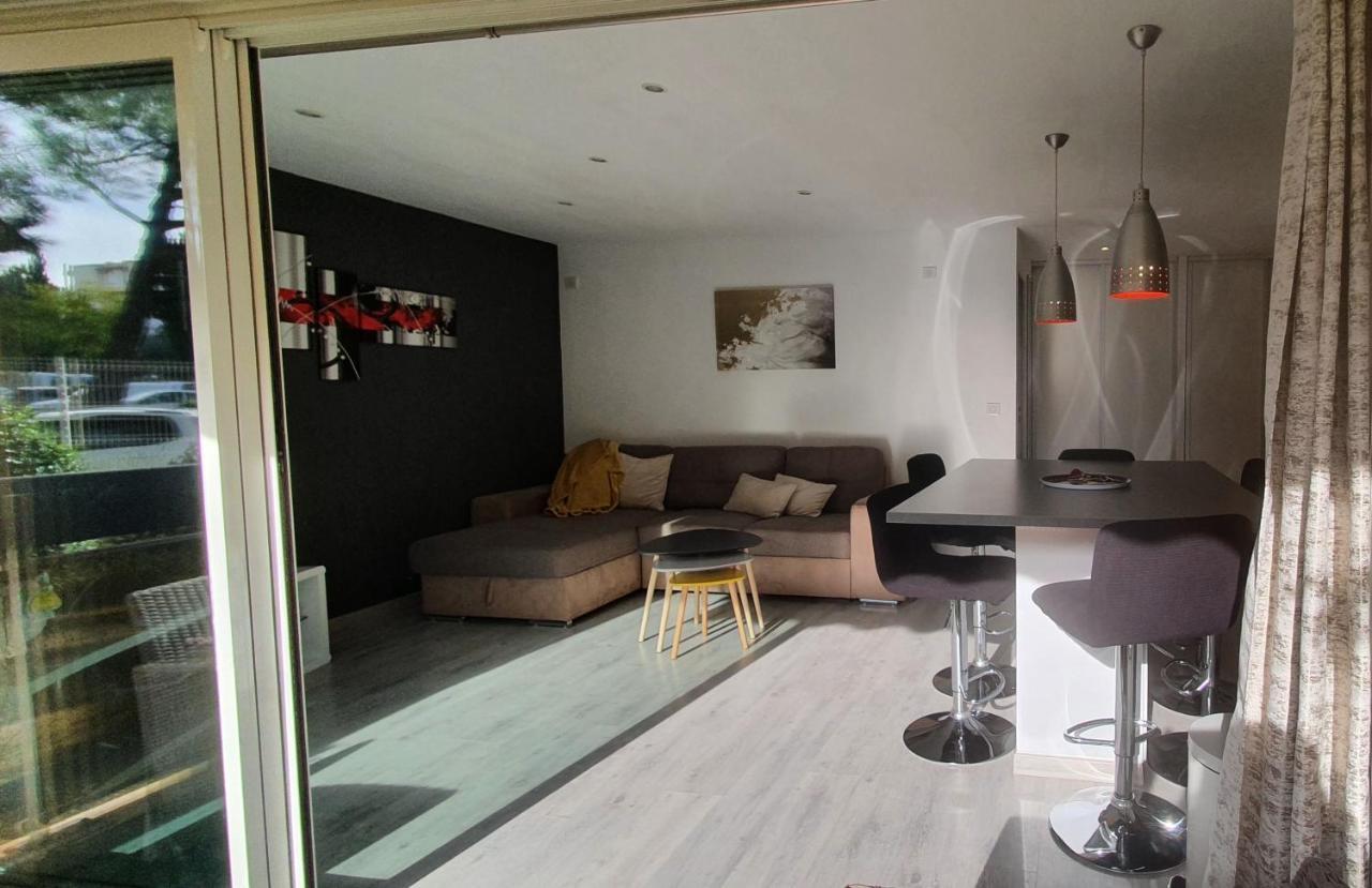 Apartament Le Silene Sainte-Maxime Zewnętrze zdjęcie